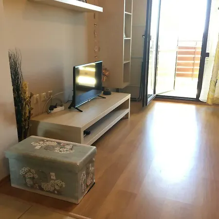 Salut In Viyana 아파트 네세부르